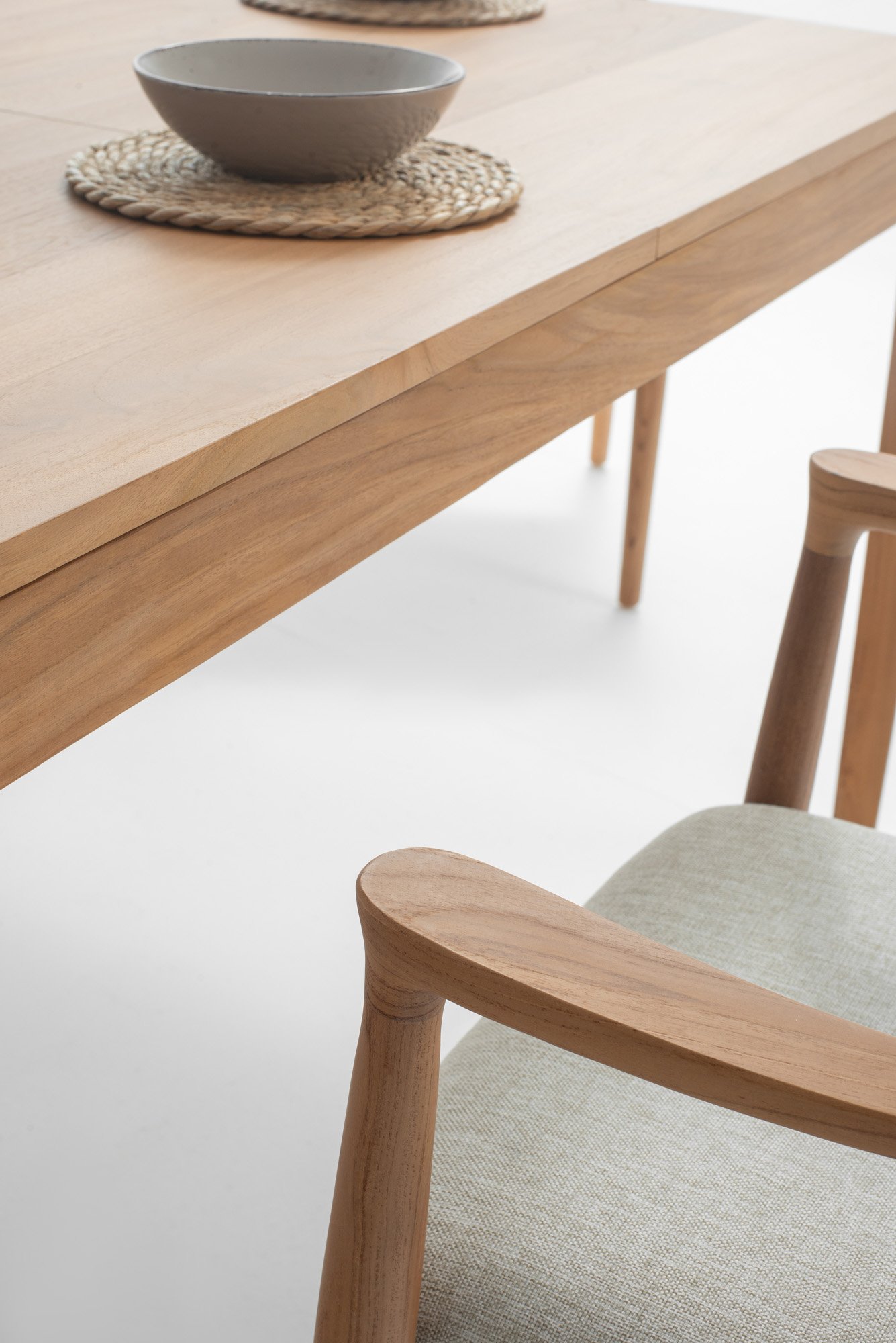 EXTENSION INDOOR DINING TABLE&HIROSHIMA CHAIR Thumbnail
